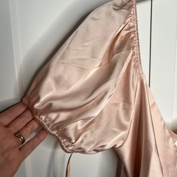 WAYF The Bea Faux Wrap V Neck Satin Maxi Formal Gown Women's Size Medium - Picture 4 of 9